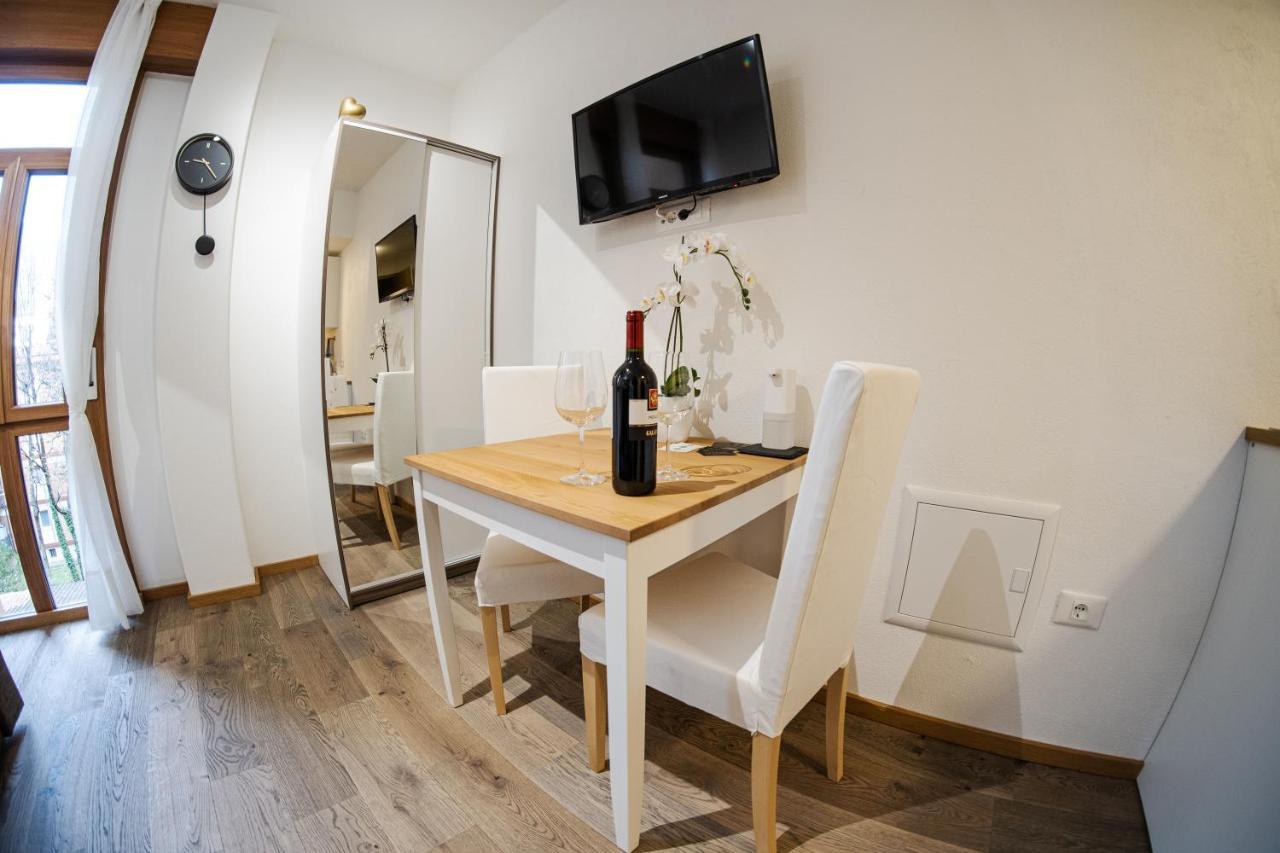 Flow Apartments Winkel Love Und Happiness 梅拉诺 外观 照片